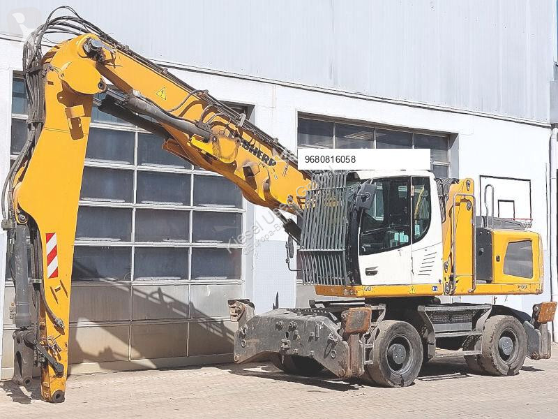 Escavadora Liebherr LH24