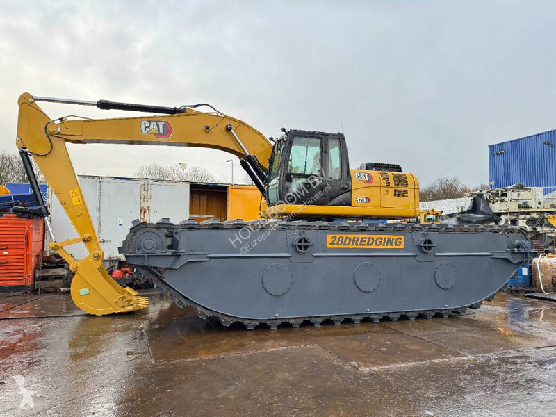 Excavator Caterpillar swampbuggy amphibious...