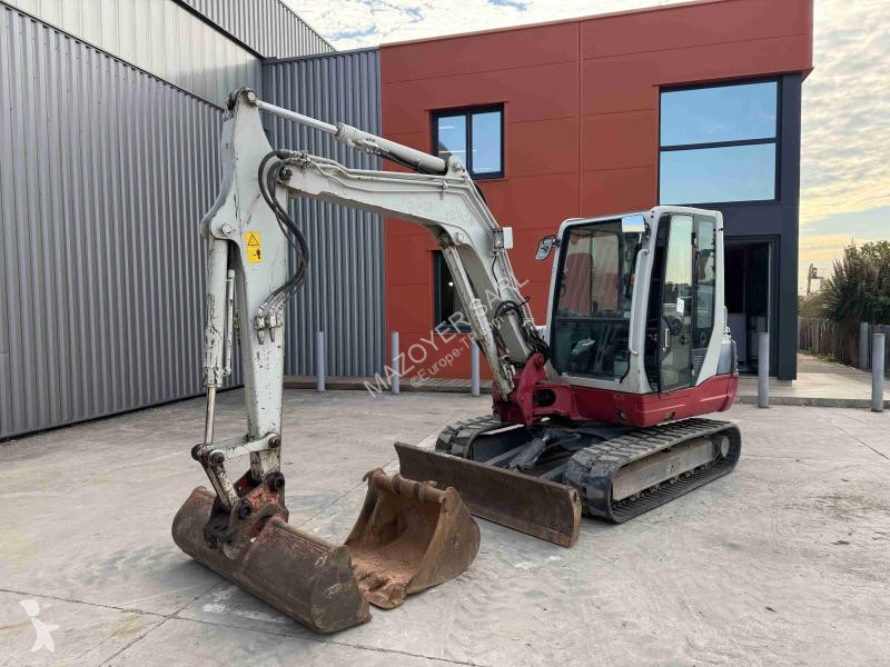Excavadora Takeuchi