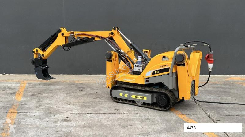Escavatore Brokk 90