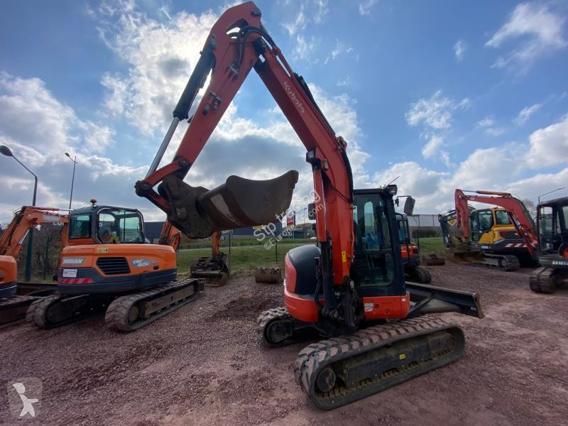 Escavatore Kubota 057-4