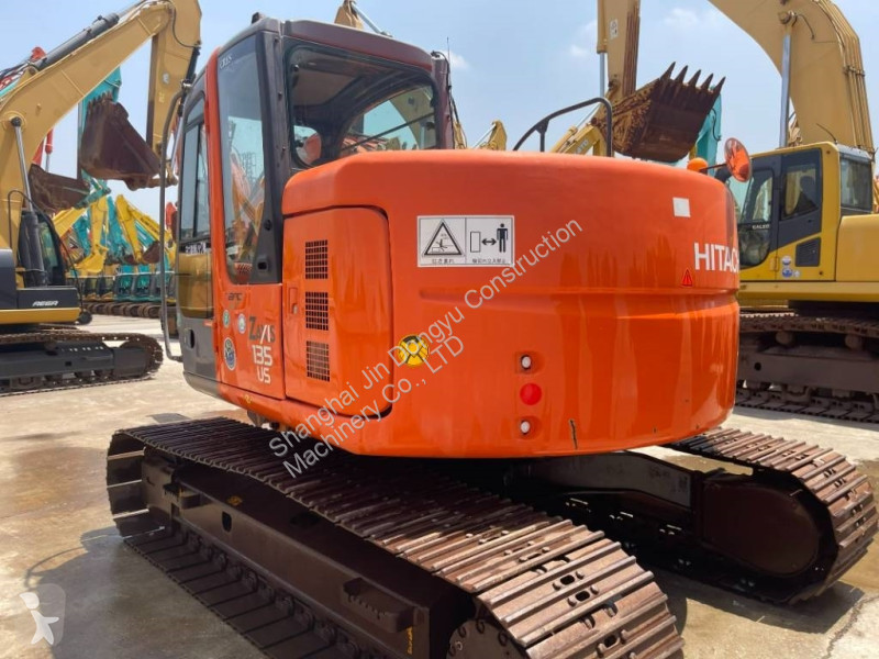 Escavatore Hitachi 135