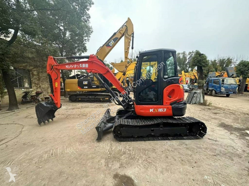 Escavadora Kubota KX163