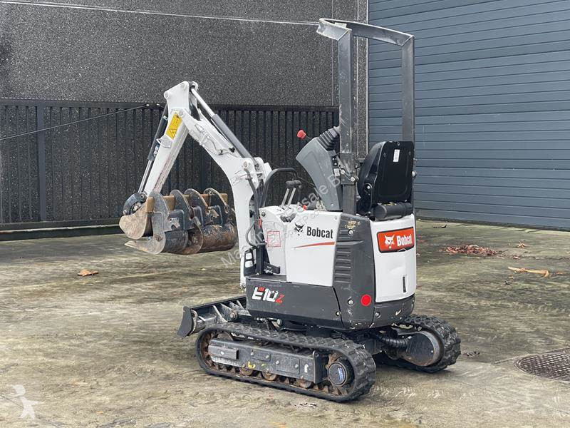 Escavadora Bobcat Z