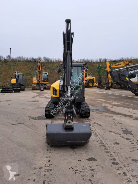 Lopatový nakládač Volvo ECR50F