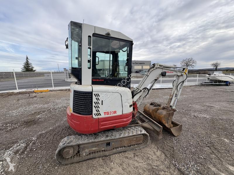 Excavadora Takeuchi