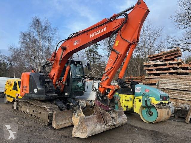 Pelle Hitachi ZX135US-5B