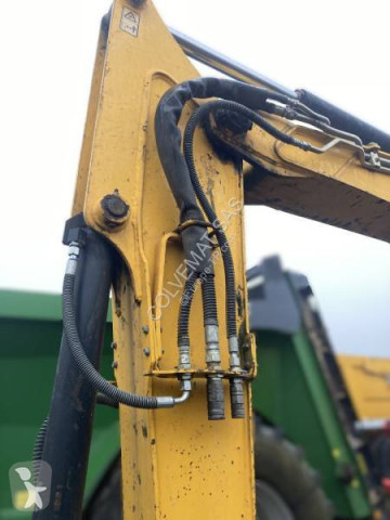Excavadora de cadenas JCB