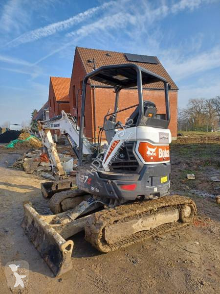 جرافة Bobcat E27Z
