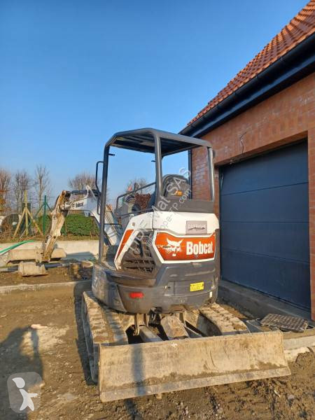 جرافة Bobcat E27Z