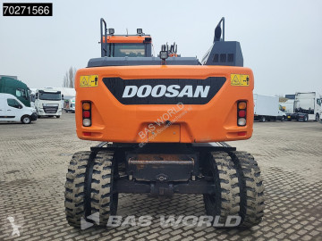 Excavadora de ruedas Doosan