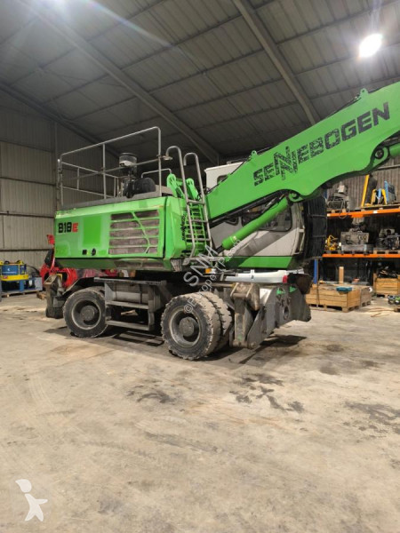 Excavator Sennebogen  818 E