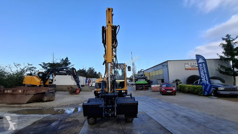 جرافة Hyundai R55W-9A