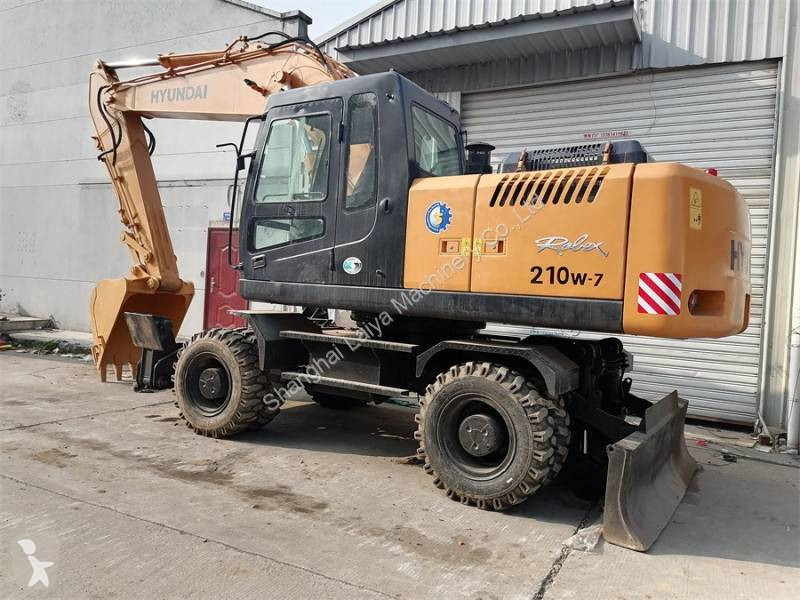 Excavadora Hyundai R210