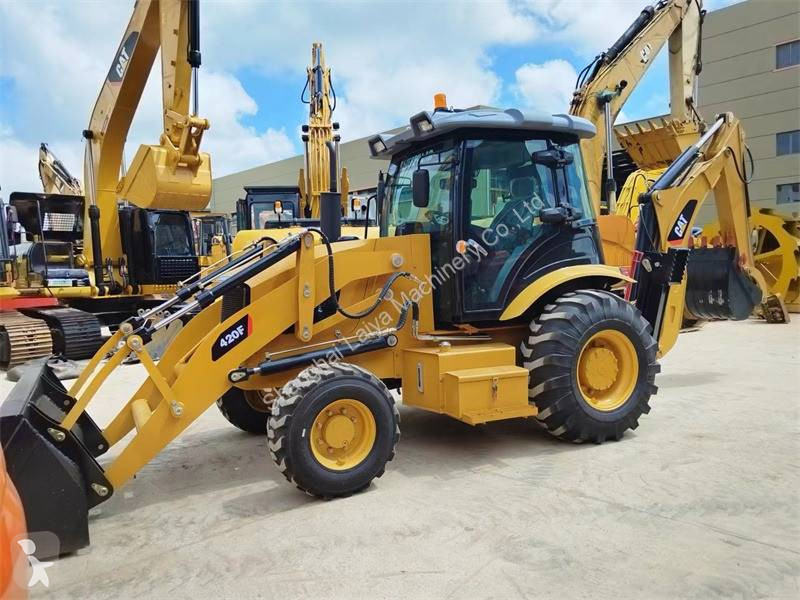 Escavadora Caterpillar 420F