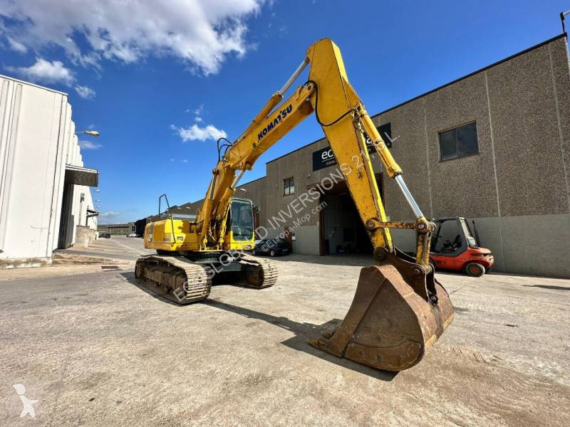 جرافة Komatsu