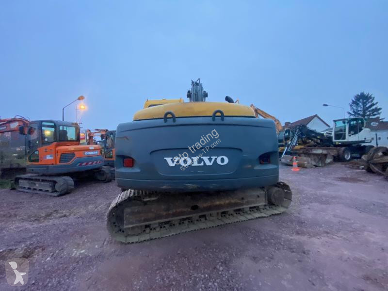 جرافة Volvo 140LC