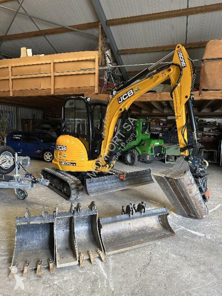 Excavator JCB 5 buckets