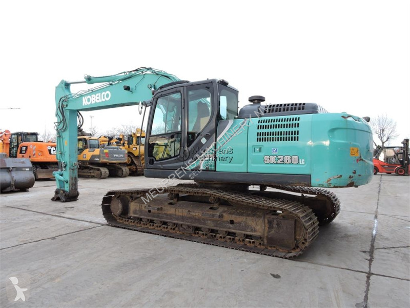 Escavadora Kobelco SK260
