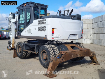 Excavadora de ruedas Doosan