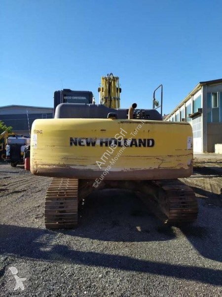 Escavatore New Holland