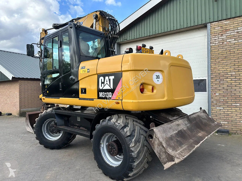 Escavatore Caterpillar D