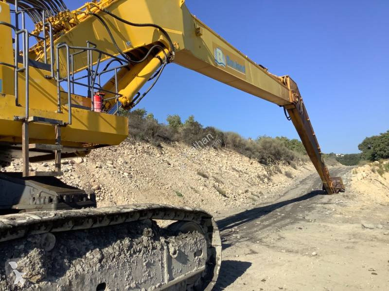 Escavadora Hitachi
