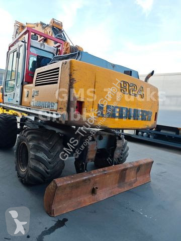 Excavator Caterpillar 318 322 / WOOD / Winch