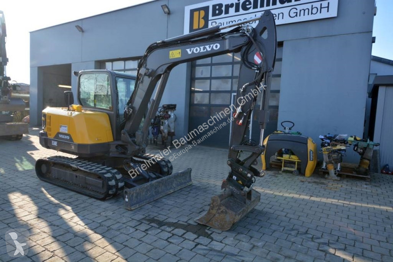 Escavadora Volvo EC 60 E