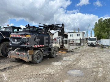Hitachi ZX170W -6 with 3 buckets