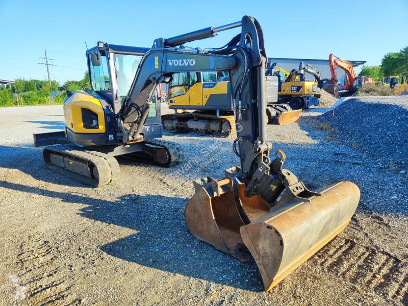 Lopatový nakládač Volvo ECR50F