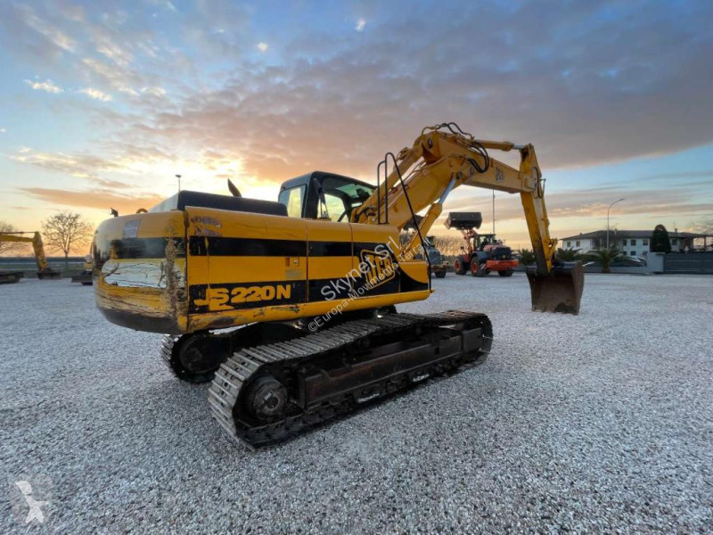 Escavatore JCB N