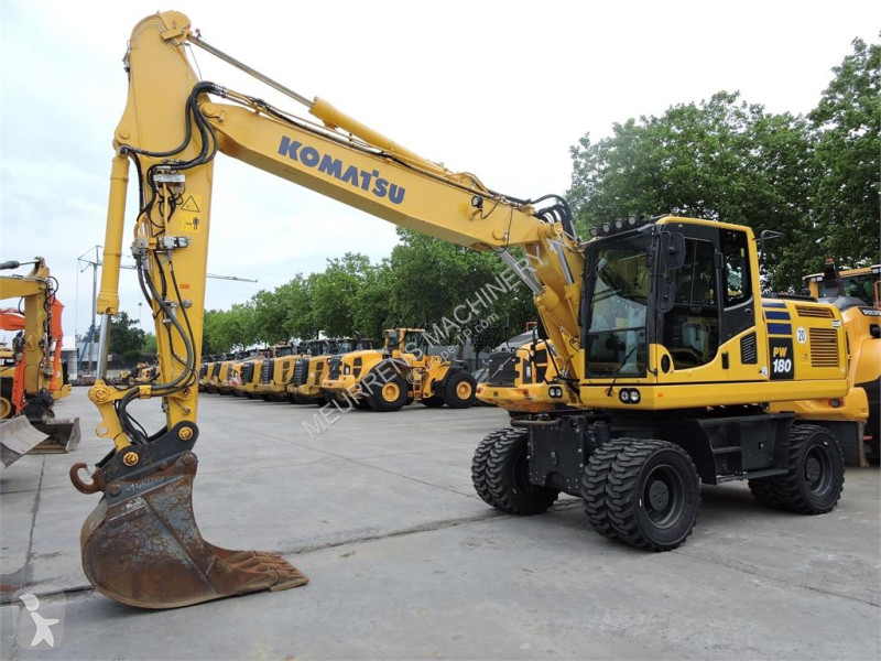 جرافة Komatsu -10 German+New tyres