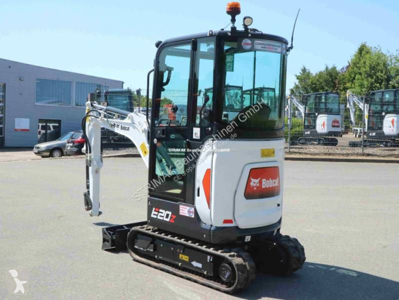 Lopatový nakládač Bobcat E20z
