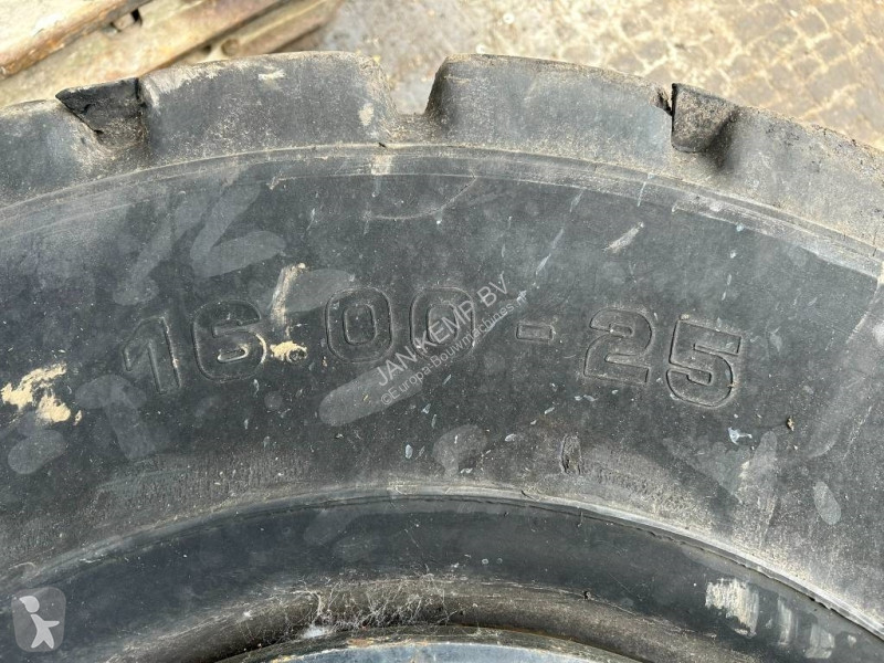 Escavatore Caterpillar Solid Tyres 16.00-25  L