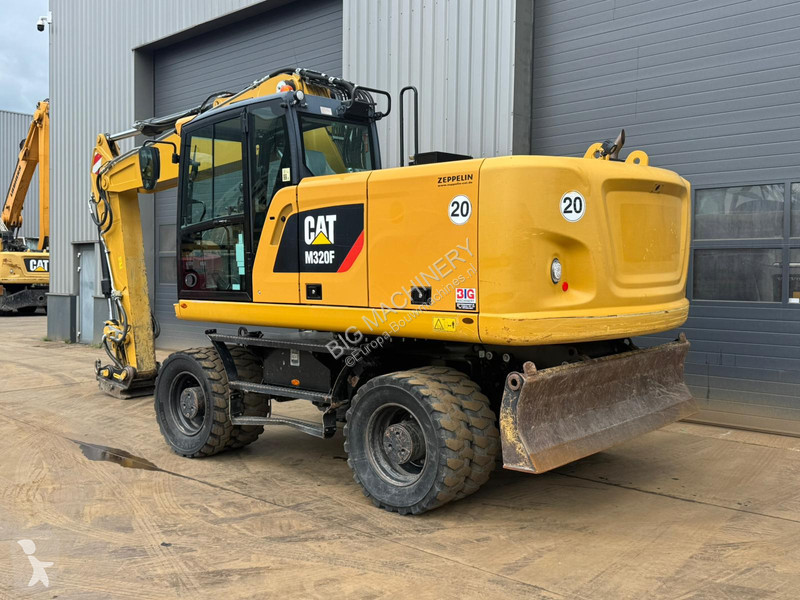 Excavator Caterpillar MF