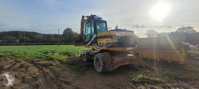 جرافة JCB
