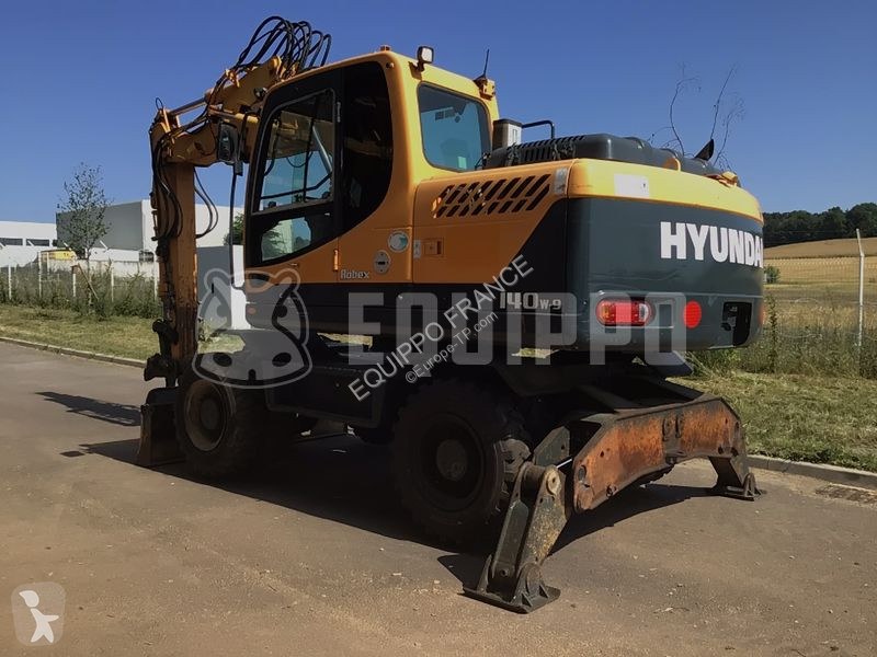 جرافة Hyundai R140W-9