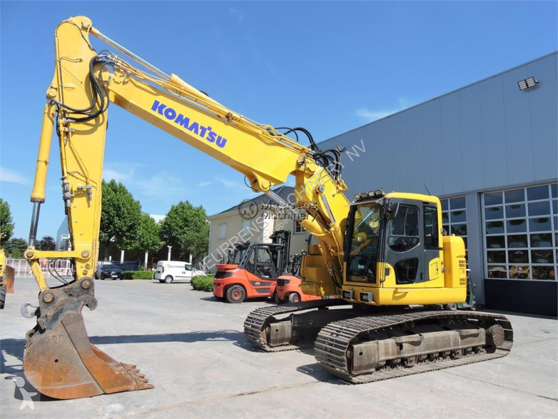 جرافة Komatsu PC228