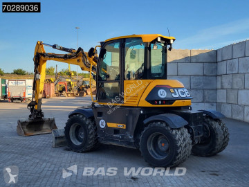 Excavadora de ruedas JCB