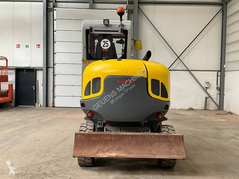 Escavadora Neuson 6503 WD