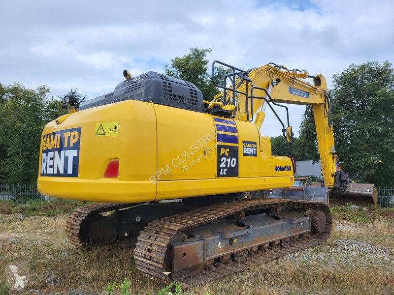 Escavatore Komatsu -11