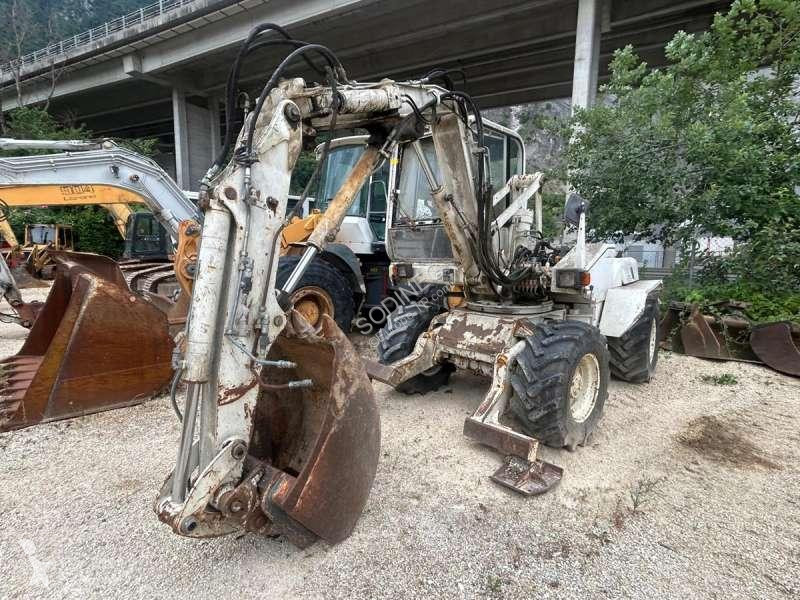 Excavator Mecalac  8CXI