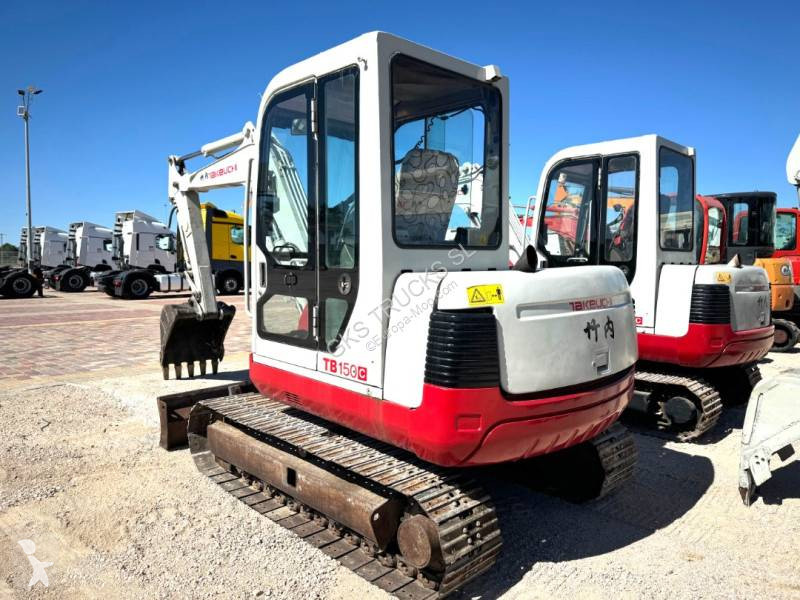 Escavadora Takeuchi TB150C