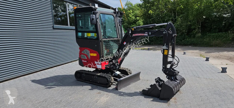 Skovl Rhinoceros XN20B powered by kubota