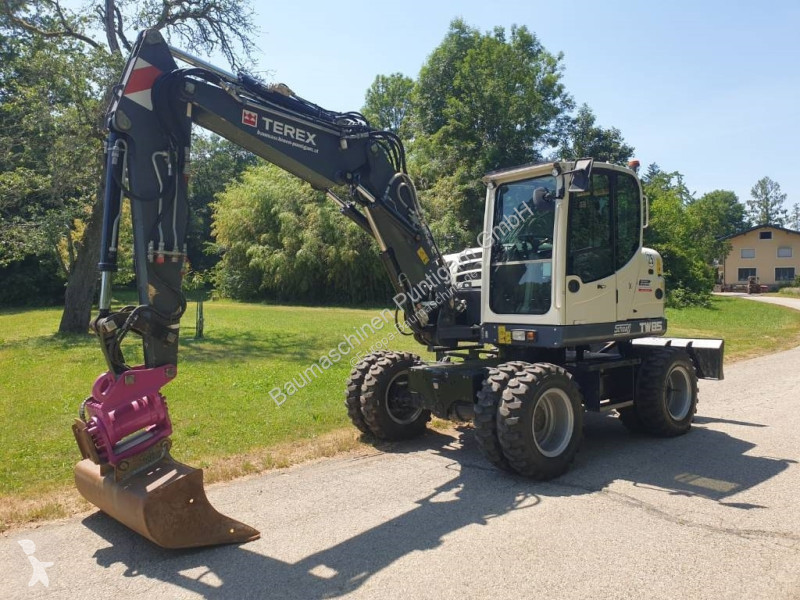 Excavator Terex