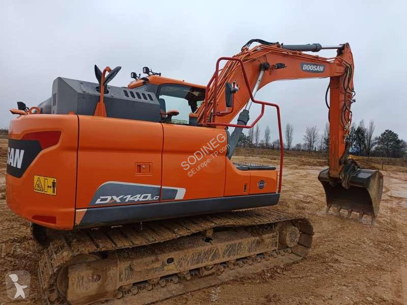 Escavadora Doosan -5