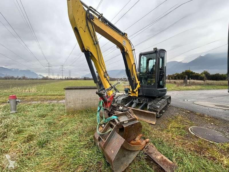 Excavator New Holland E50B