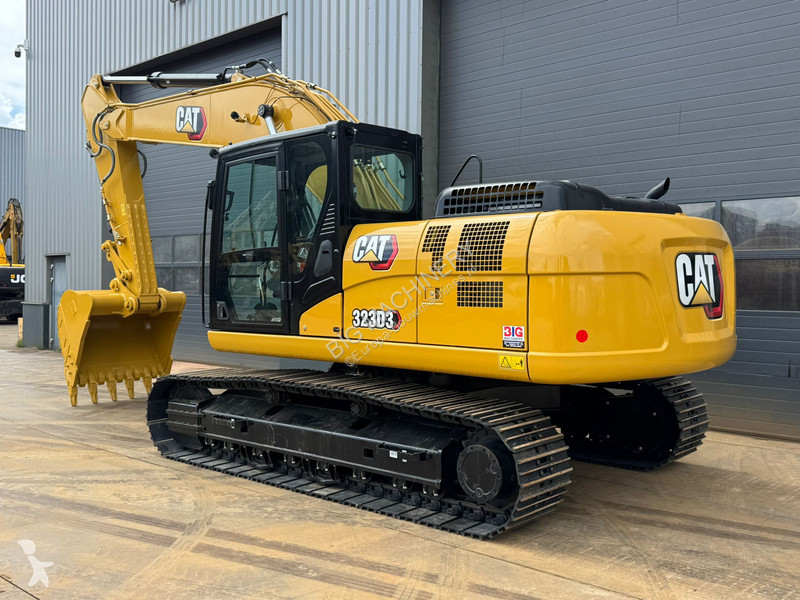 Excavadora Caterpillar 3