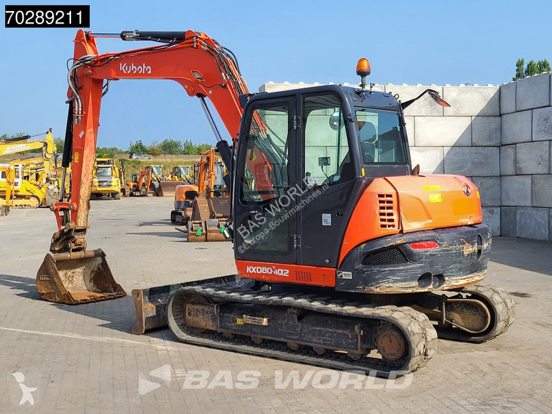 Escavadora Kubota KX080-4